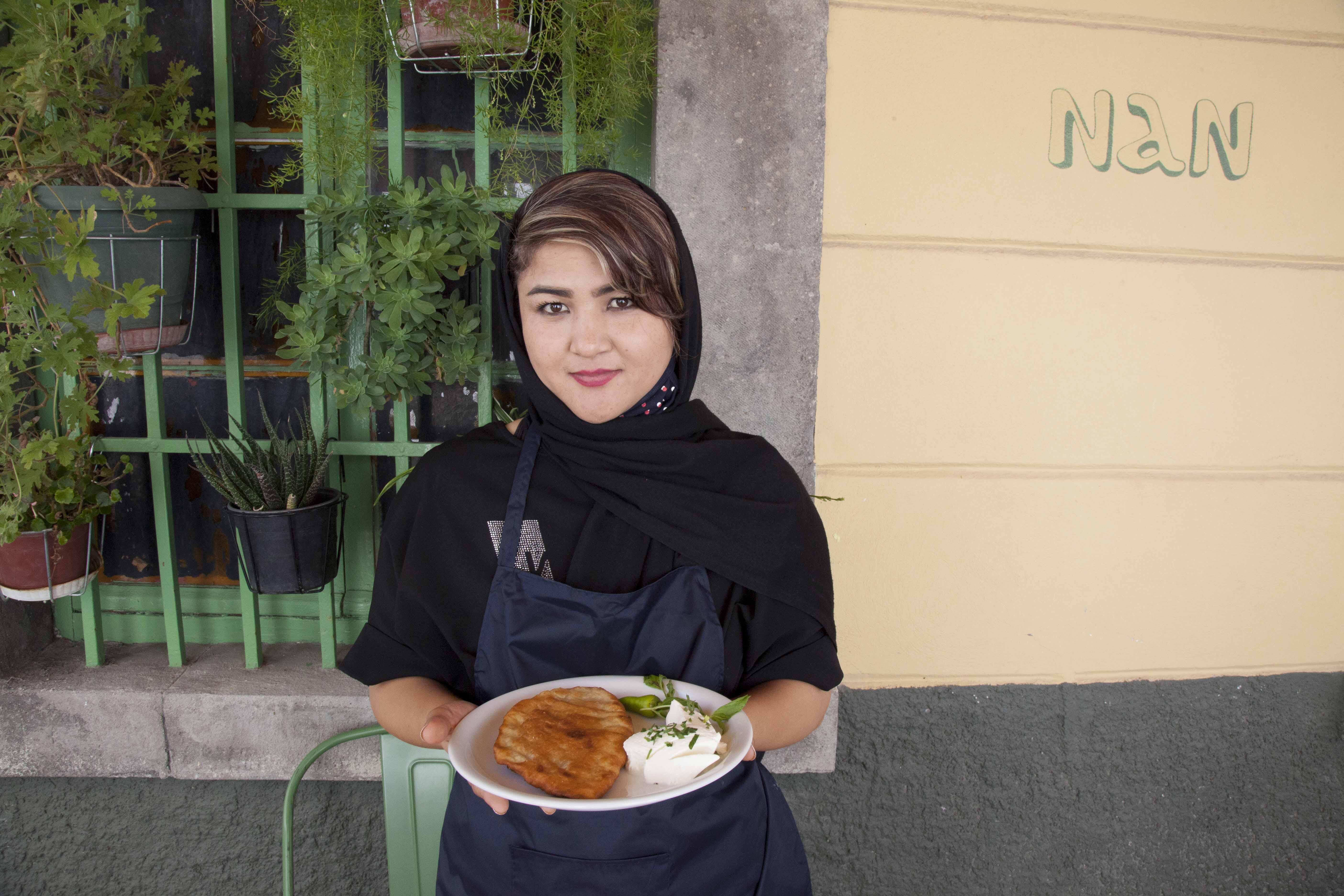 Hafeza visar upp sin nylagade bolani
